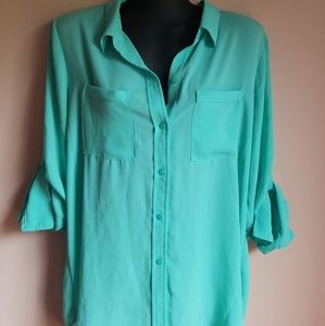 Mint green blouse with adjustable length sleeves
